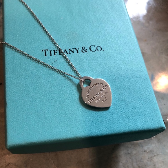 Auth Please Return to Tiffany & Co. Heart Necklace - Picture 5 of 10